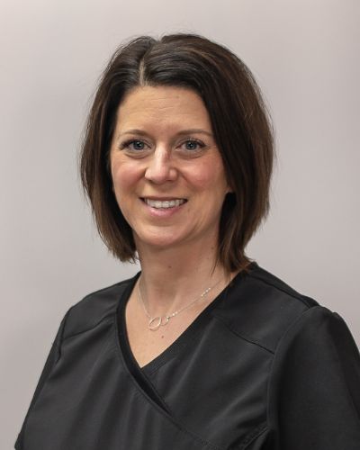 Jeni is a dental hygienist at Dental Associates Orland Park