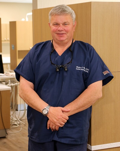 Dr. Walter Wren practices alongside Dr. Richard Pape at Dental Associates Orland Park